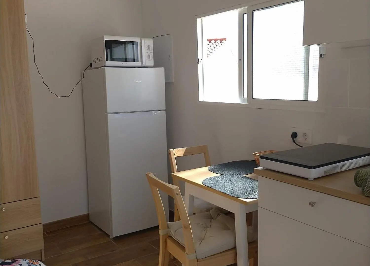 Casa Plaza San Nicolas De Bari Sardina 0*,